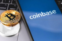 Coinbase首席财务官：公司正考虑持有更多加密资产，现持有 4487 枚 BTC 以及其他加密资产