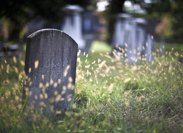 tombstone-bitcoin-dead-630x461